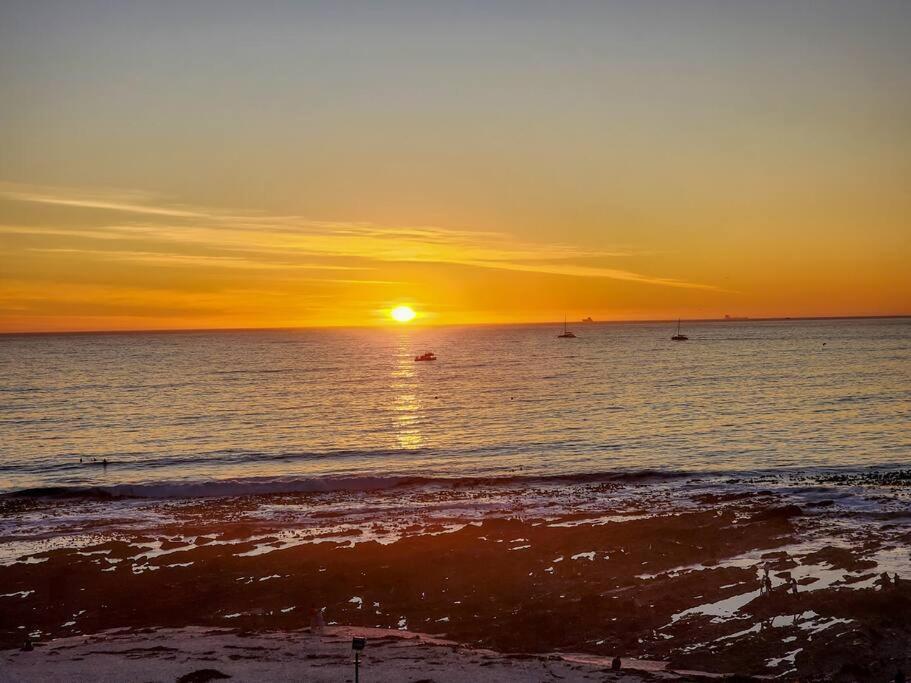 Breathtaking Views Of The Ocean Appartement Kaapstad